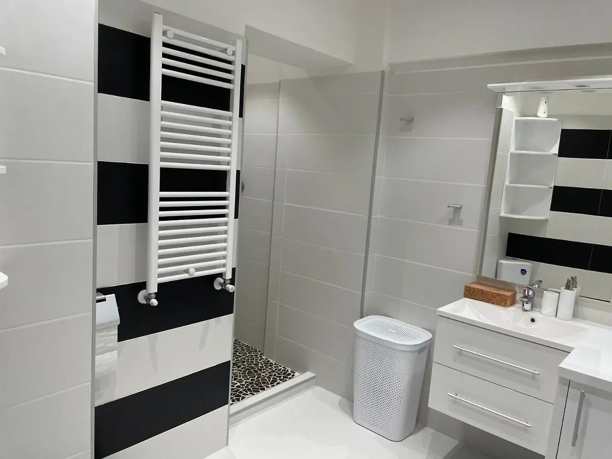 Stylish Westpark 2 Residence Lake View W8 Bucharest 0*,